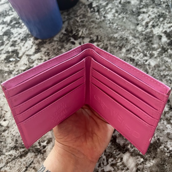 Anti Social Social Club pink bifold wallet - Picture 5 of 5